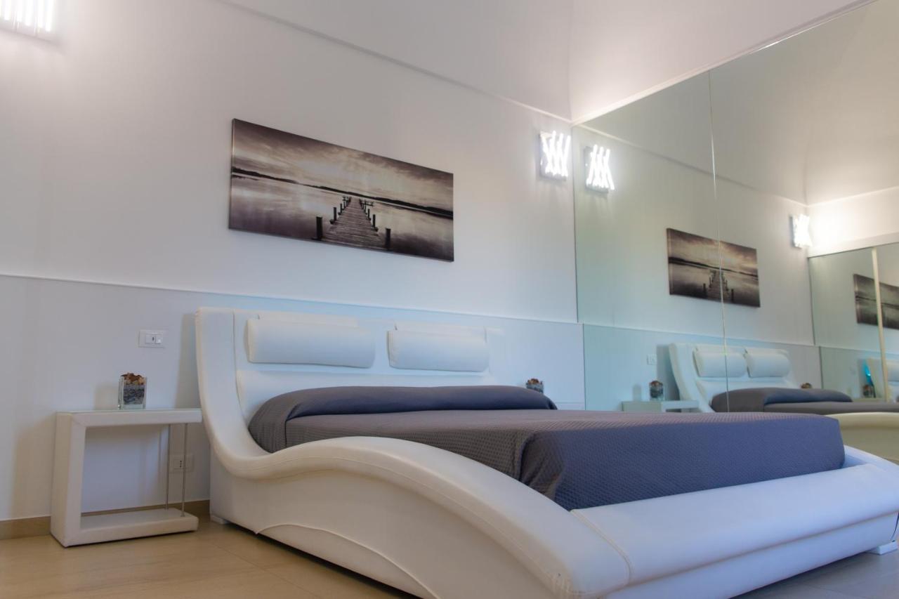 Dal Signor Wolf Bed & Breakfast Pezze Di Greco Exterior foto