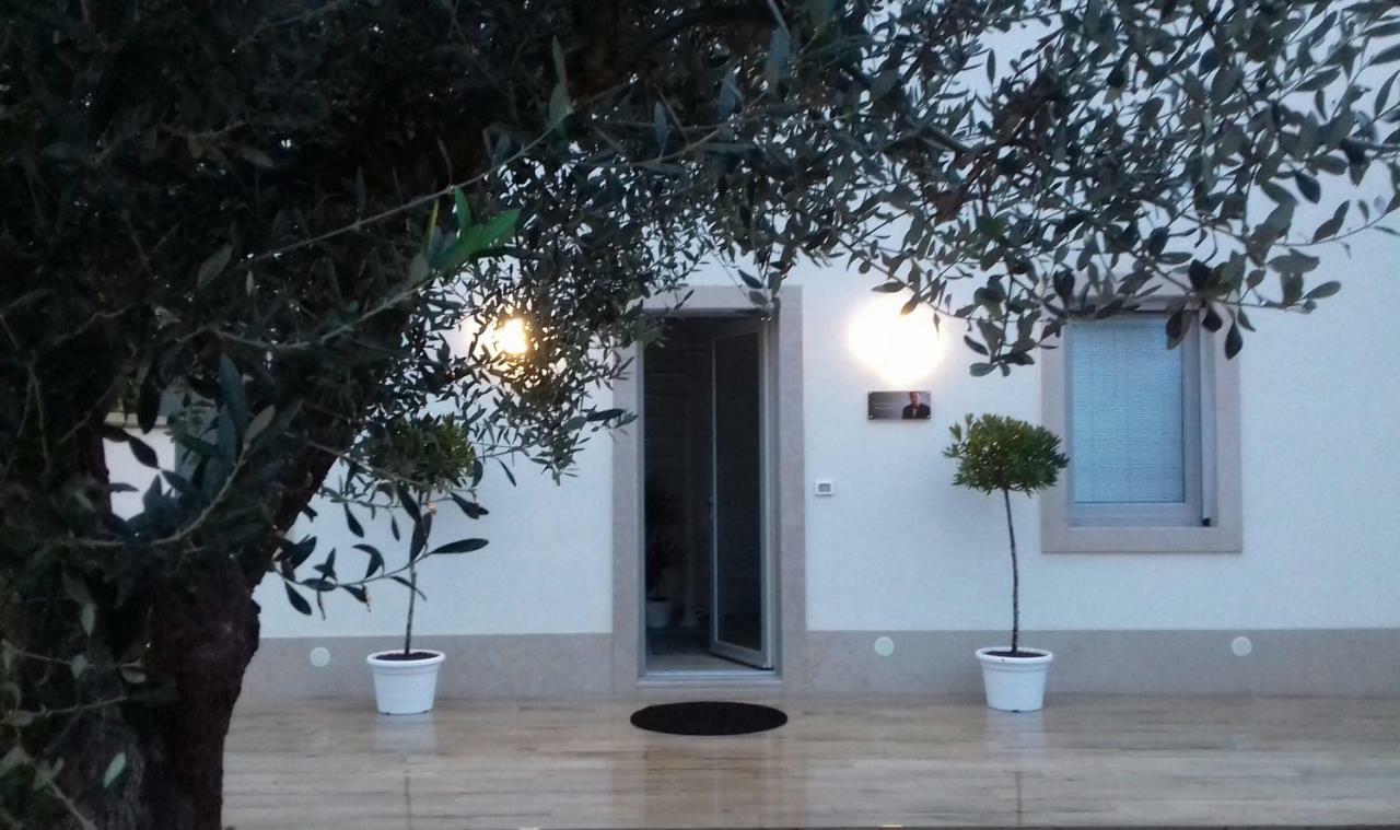Dal Signor Wolf Bed & Breakfast Pezze Di Greco Exterior foto