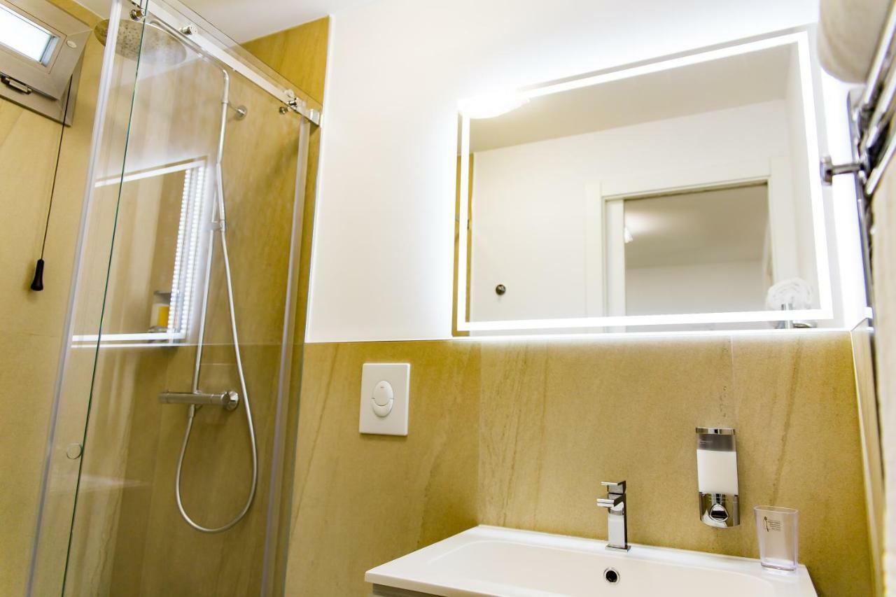 Dal Signor Wolf Bed & Breakfast Pezze Di Greco Exterior foto