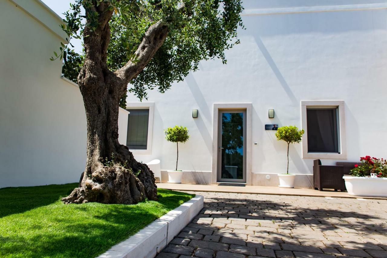Dal Signor Wolf Bed & Breakfast Pezze Di Greco Exterior foto