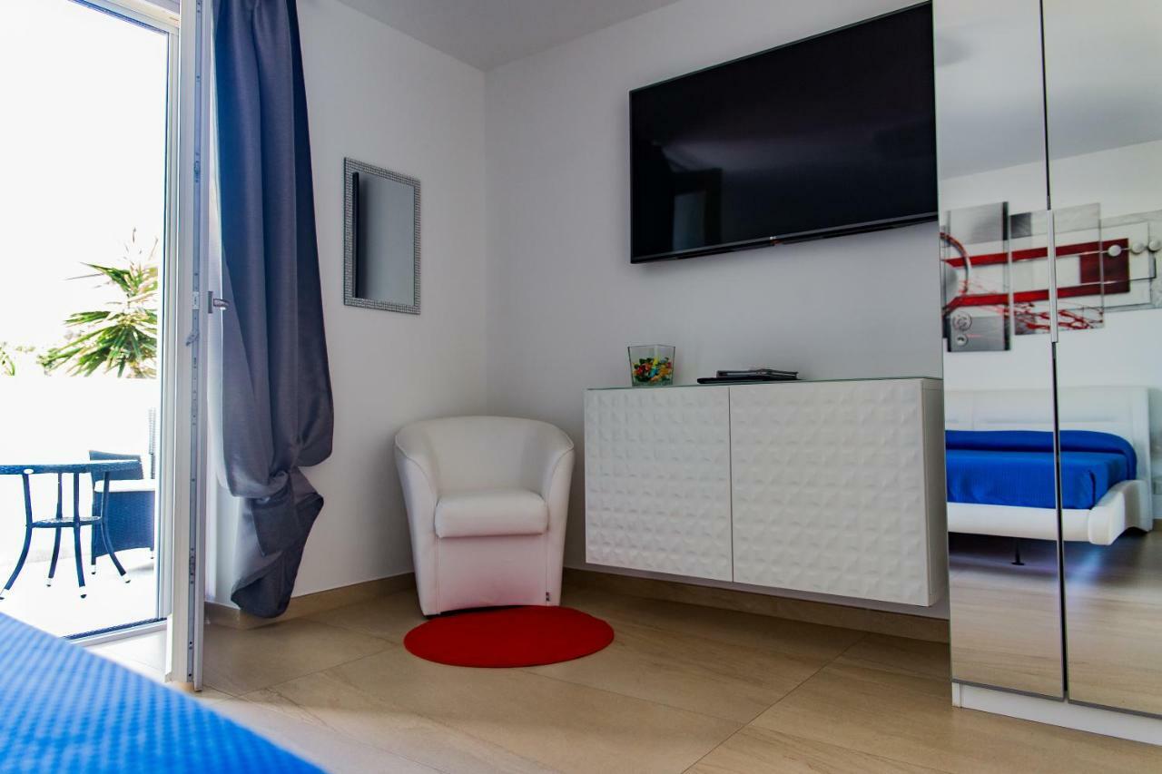Dal Signor Wolf Bed & Breakfast Pezze Di Greco Exterior foto