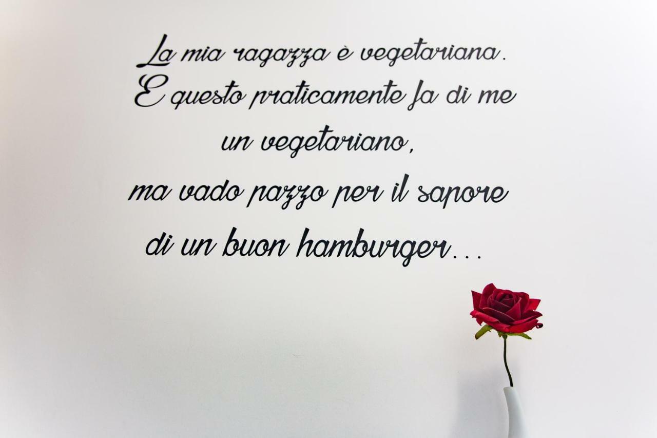 Dal Signor Wolf Bed & Breakfast Pezze Di Greco Exterior foto