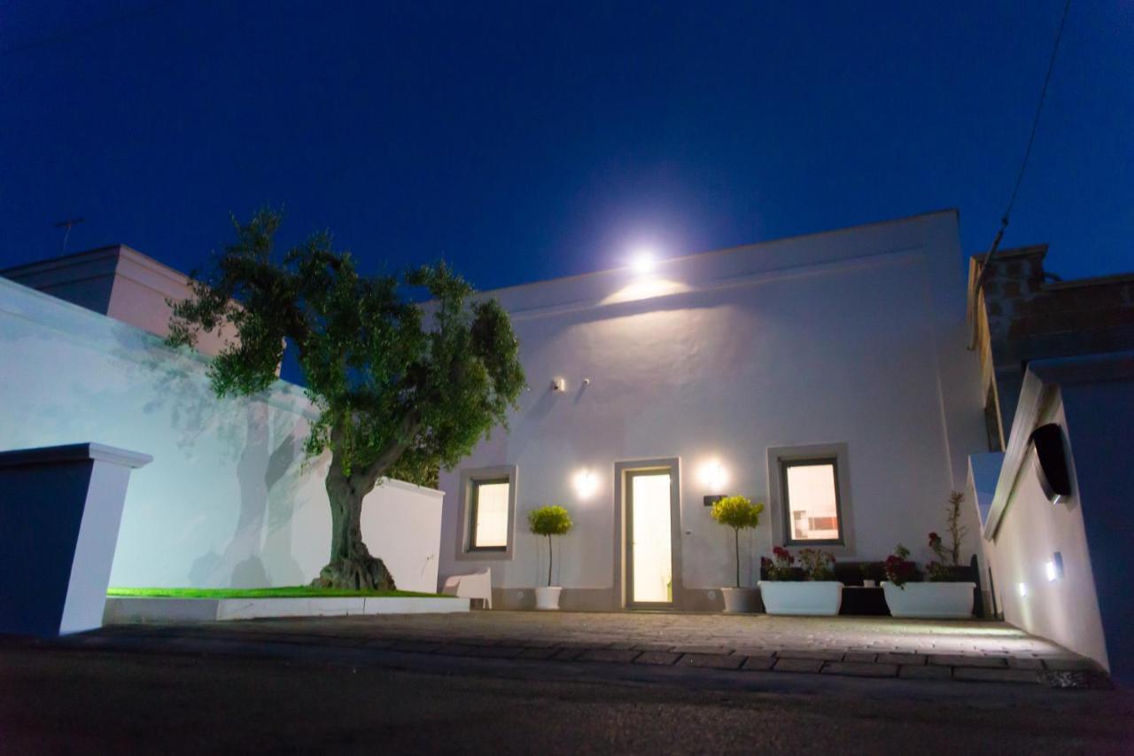 Dal Signor Wolf Bed & Breakfast Pezze Di Greco Exterior foto